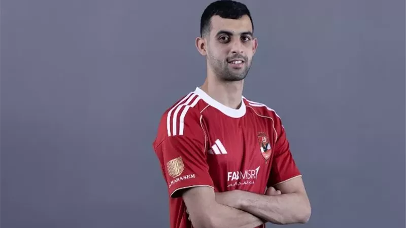 بلعمري يقود الجبهة اليسري للأهلي في لقاء وادي دجلة بالدوري
