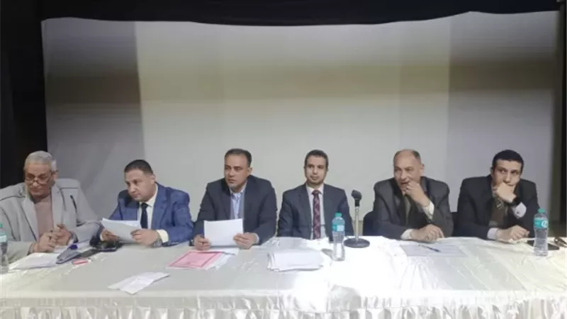 وكيل تعليم كفرالشيخ يلتقى برؤساء اللجان والمراقبين
