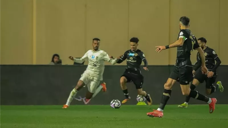 الحزم يهزم ضمك بريمونتادا مثيرة فى الدورى السعودى