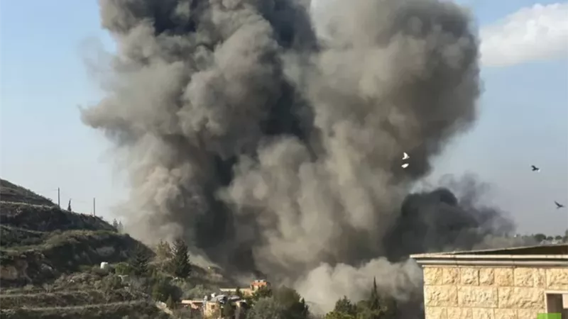 غارات إسرائيلية جنوب وشرق لبنان والاحتلال يعلن استهداف مواقع لحزب الله