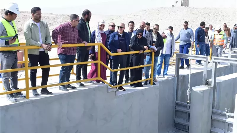 محافظ الأقصريتابع مشروعات الصرف الصحي بأرمنت ضمن مبادرة حياةكريمة
