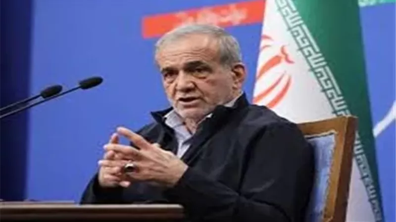 الرئيس الإيراني: نرحب بأي جهود تفضي للسلام وتمنع الحرب