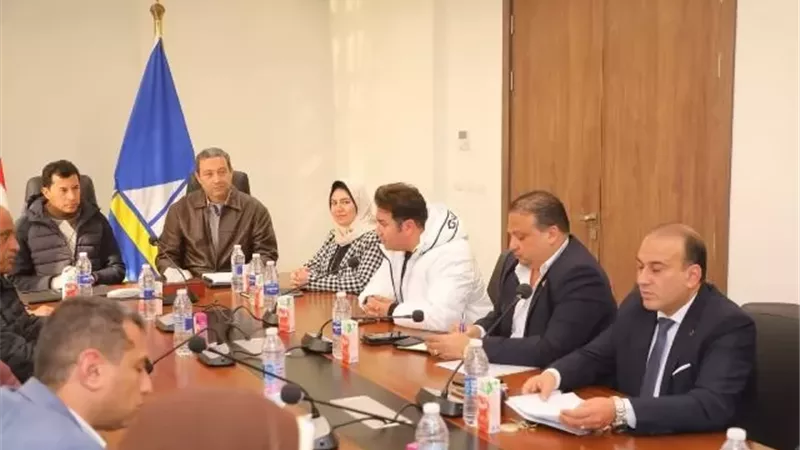 وزير الشباب ومحافظ دمياط يلتقيان بأعضاء مجلسي النواب والشيوخ