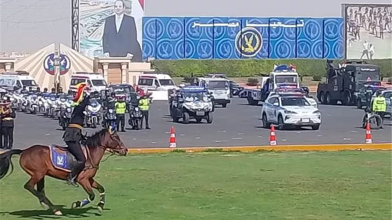 الداخلية تحتفل بعيد الشرطة الـ 74 .. عروض قتالية ومهارات متميزة بمعرض معدات ومركبات الشرطة