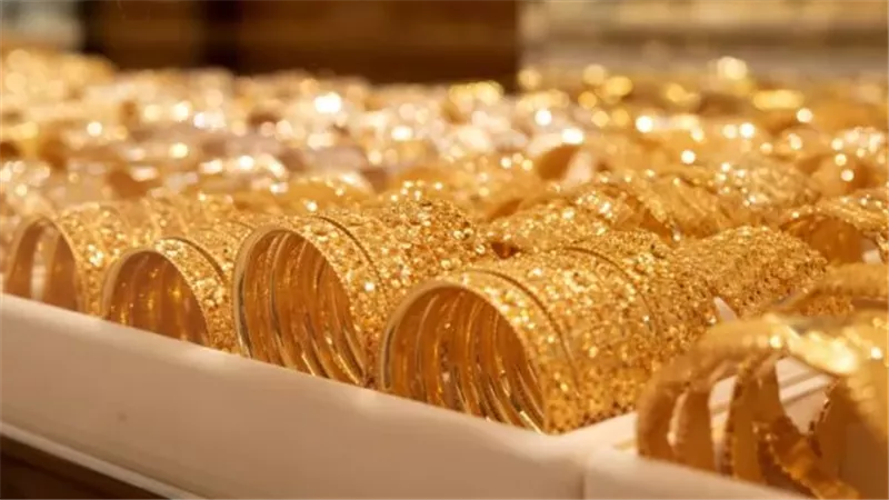 الذهب يواصل الارتفاع وعيار 21 يتخطى 7000 جنيه