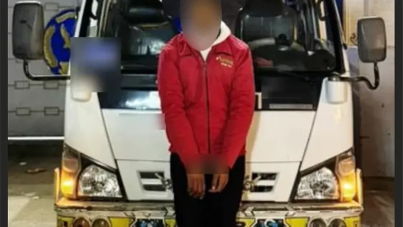 الداخلية تكشف ملابسات قفز طالبة من ميكروباص أثناء سيره بالإسكندرية