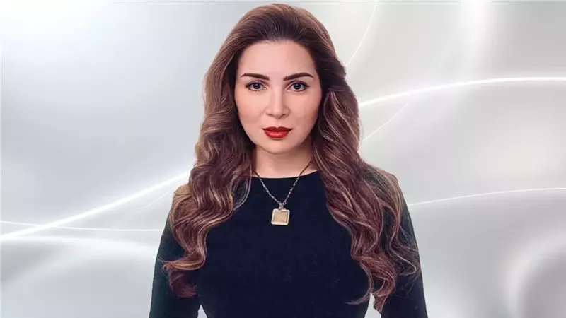 مي عز الدين تحتفل بعيد ميلاد زوجها