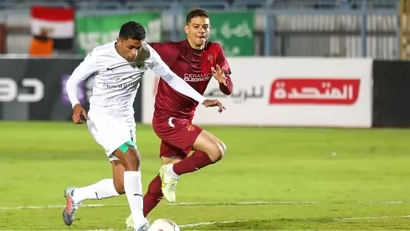 المصري يتخطي سيراميكا بثلاثية مثيرة في الدوري