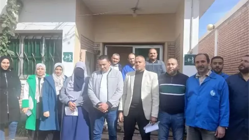 وفد الأزمات بوزارة الإسكان يشيد بأداء محطات مياه وصرف دمياط