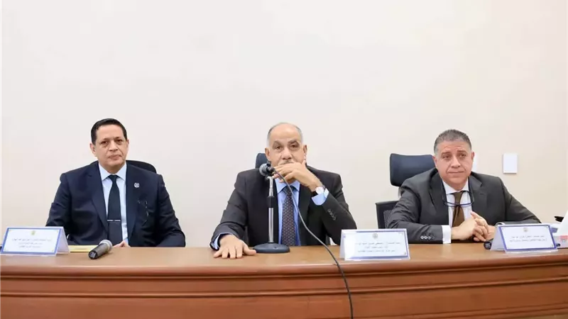 النيابة الإدارية تشارك بوفد رفيع في برنامج الدعوى الدستورية بمجلس الدولة