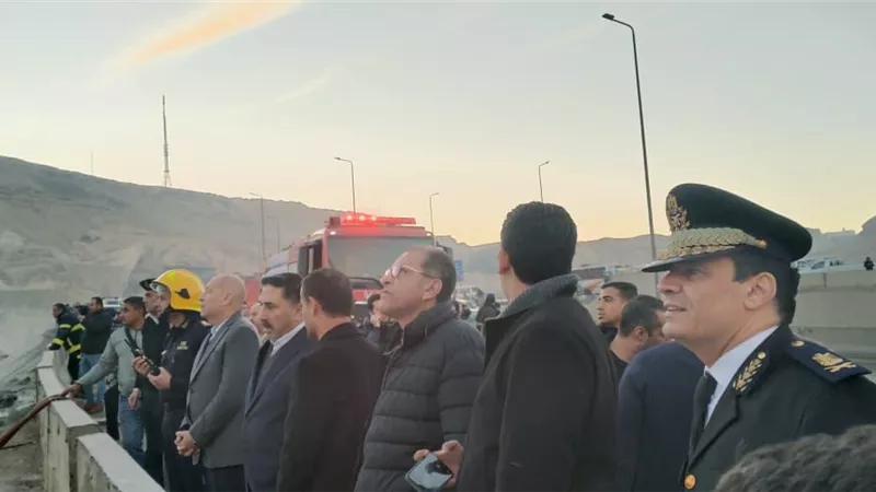 محافظ القاهرة يتابع إطفاء حريق بمنزل بمنطقة الزرايب بمنشأة ناصر