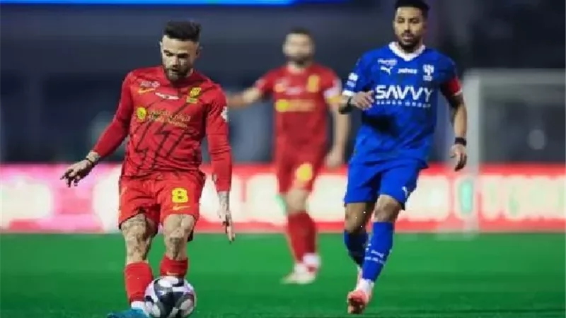 التعادل الإيجابي ينهي الشوط الأول بين الهلال والقادسية بالدوري