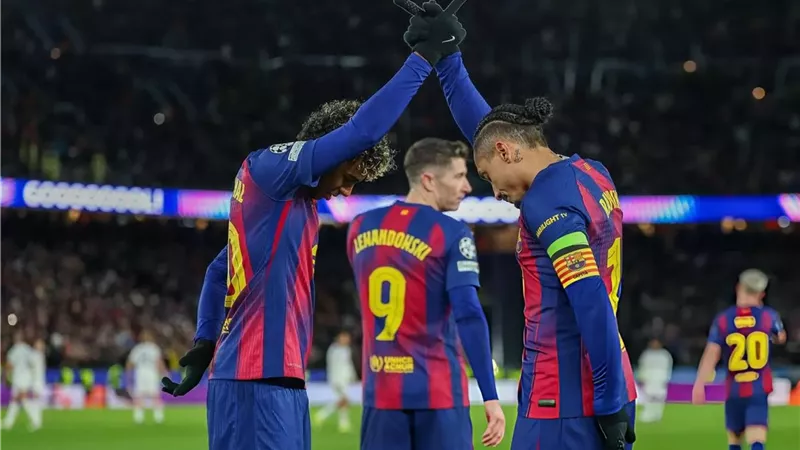 برشلونة في نزهة كروية أمام إلتشي الليلة بالليجا