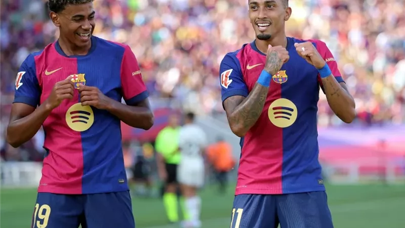 تشكيل برشلونة أمام إلتشي.. يامال ورافينيا في الهجوم