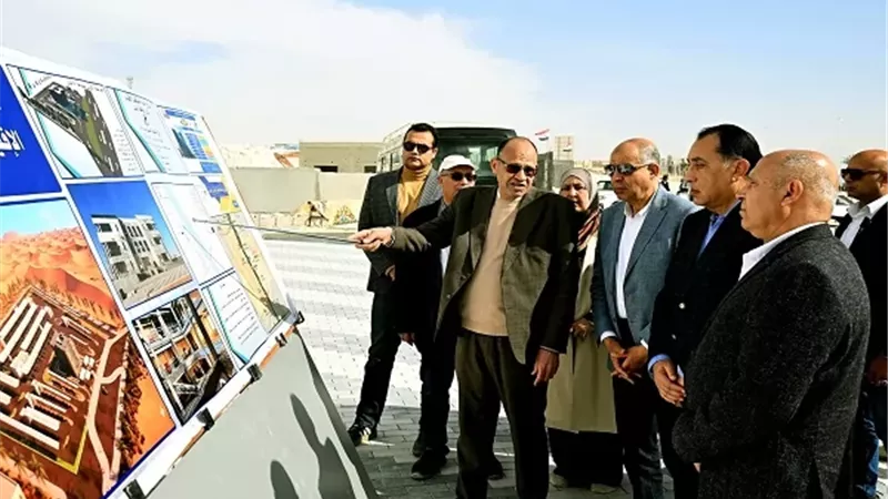 رئيس الوزراء يتفقد الموقف الإقليمي في مدينة المنيا الجديدة