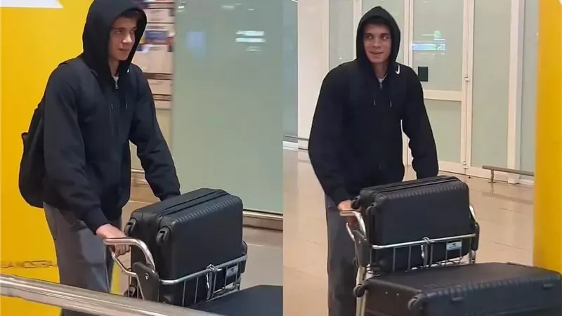حمزة عبد الكريم يصل برشلونة تمهيدا للاعلان الرسمي عن الصفقة