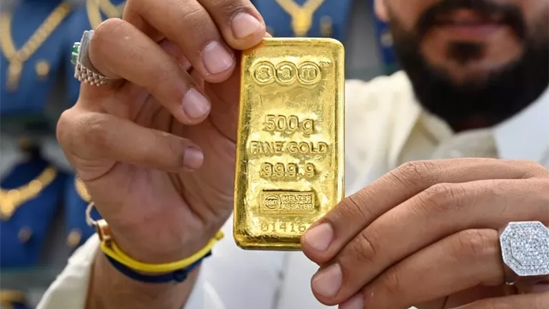 خبير يوضح سبب هبوط سعر الذهب المفاجئ