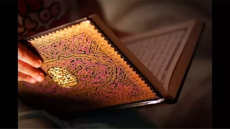 رد قاريء القرآن السلام بين الأولولية والوجوب