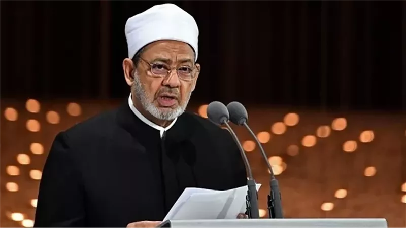 الإمام الأكبر يعلن قرارات هيئة كبار العلماء بشأن المرأة
