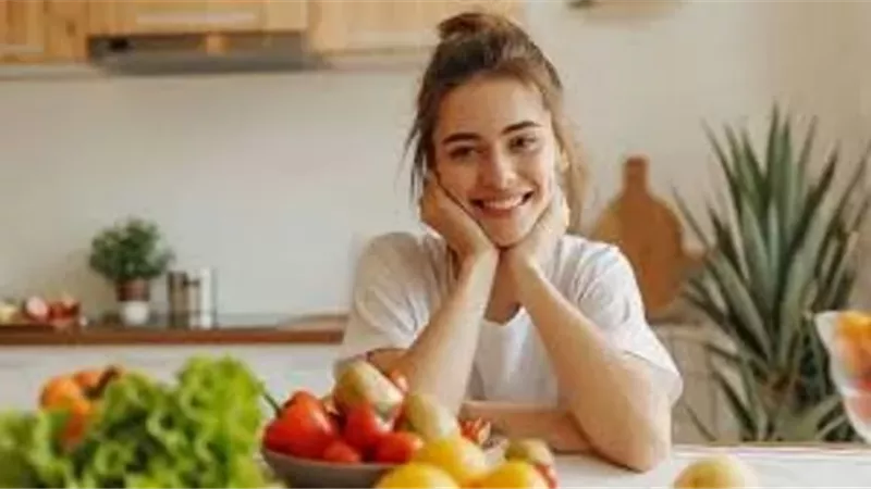 أطعمة تعزز النضارة وتدعم التقدم في العمر بصحة أفضل