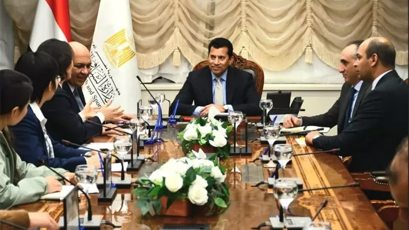 وزير الرياضة يستقبل سكرتير الاتحاد الدولي للوشو كونغ فو