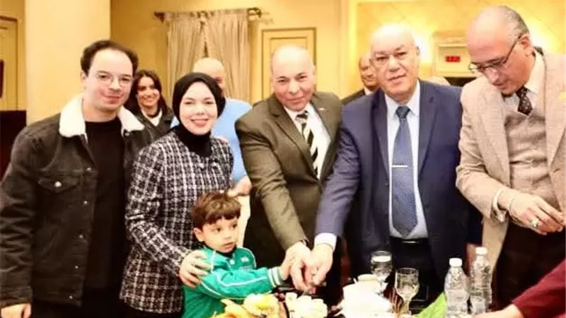 شركة الميناء تكرم عبد الوهاب .. تقديرا لمسيرته