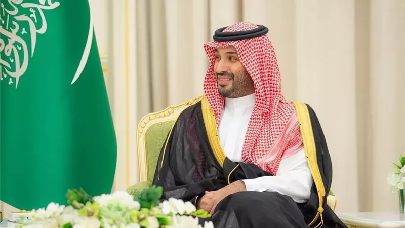 العاهل المغربي يتلقى اتصالاً من ولي العهد السعودي