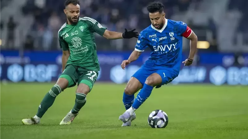 موعد المواجهة النارية بين الهلال والأهلي في الدوري السعودي