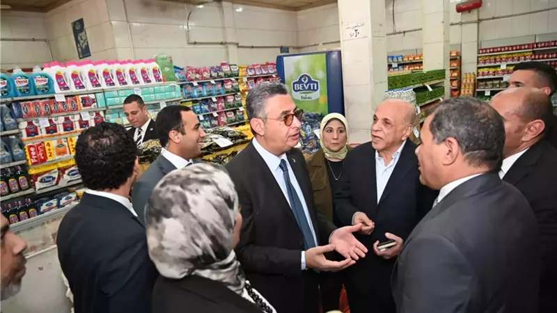 وزير التموين يتفقد عددا من أسواق القاهرة