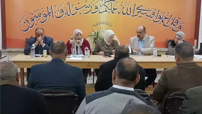 رئيس إدارة شئون الامتحانات يتابع مقابلات رؤساء لجان الثانوي العام