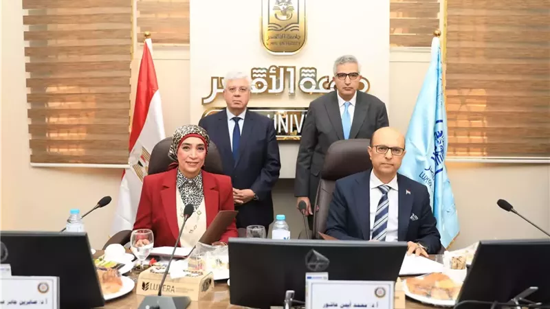 المنشاوي يوقع بروتوكول تعاون بين جامعة أسيوط وجامعة الأقصر