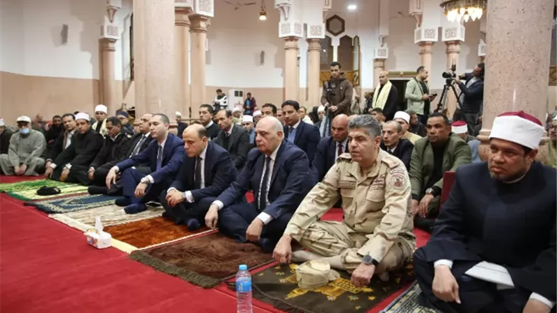 محافظ كفر الشيخ يشارك الاحتفال بليلة النصف من شعبان
