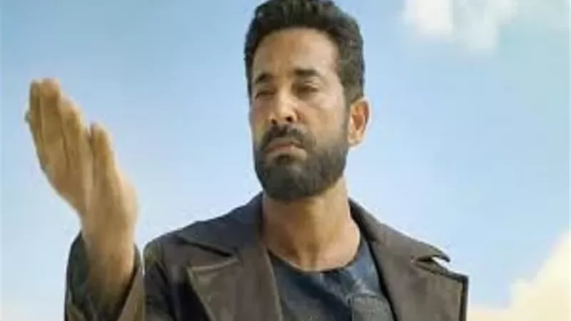 بعد اعلانه الاعتزال عن الدراما.. عمرو سعد يتراجع عن قراره