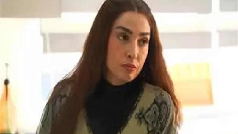 روجينا فى ورطة والسبب 