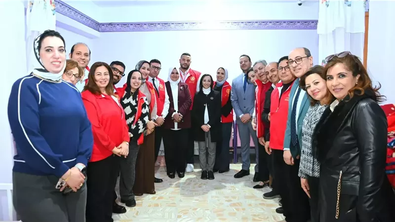 عازر تتفقد مركز رعاية الأطفال المعثور عليهم بدار الهلال بدمنهور