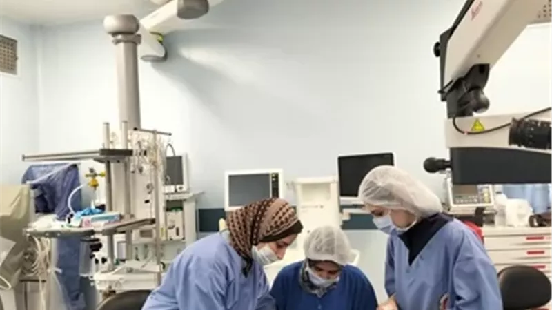 جامعة القناة تواصل دورها المجتمعي بإجراء جراحات عيون مجانية