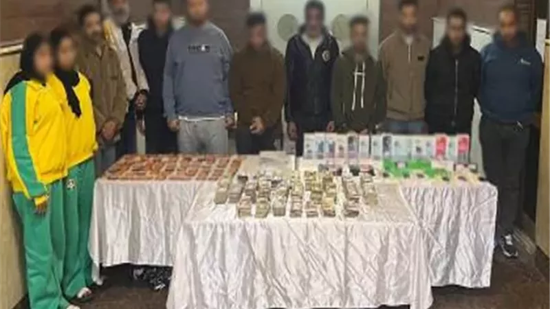 ضبط عصابة النصب على المواطنين باستخدام التطبيقات الذكية بالقاهرة