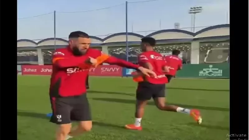 شاهد أول ظهور لـ كريم بنزيما في مران الهلال السعودي