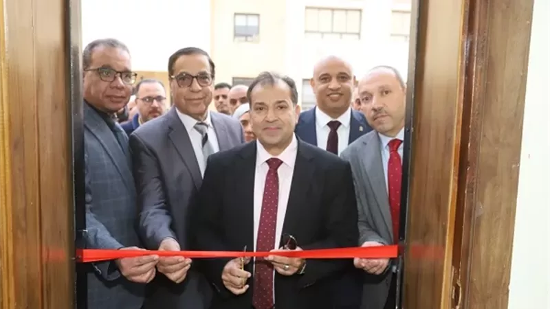 افتتاح مركز صيانة الأجهزة الطبية والعلمية والإلكترونية بجامعة قنا