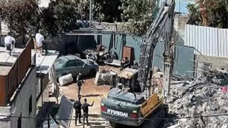 سلطات الاحتلال تسلم صلاح ونعيم مراغة أوامرإخلاء جزئي لمنزليهما بالقدس