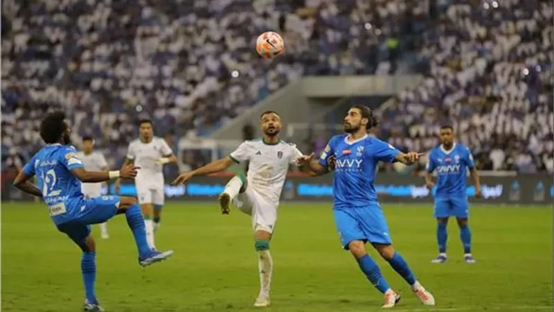 موعد مباراة الهلال وأهلي جدة بالدوري السعودي.. والقناة الناقلة
