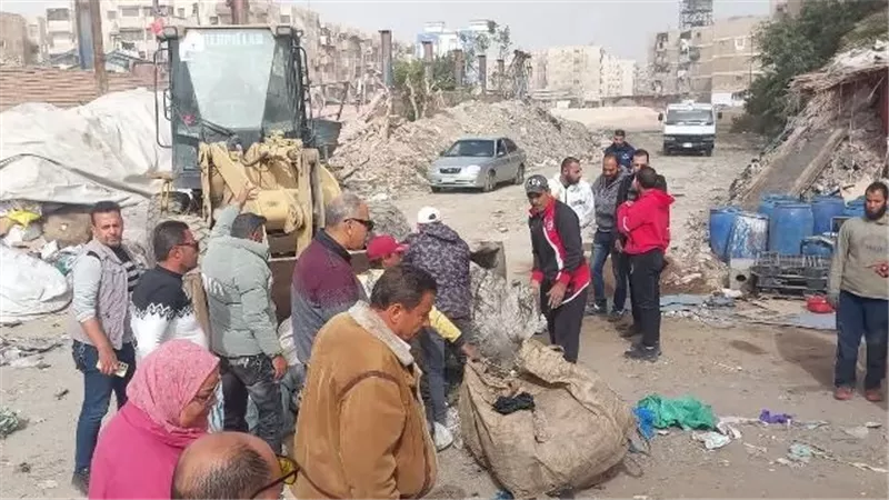 قبضة حديدية لاستعادة الانضباط ببورسعيد
