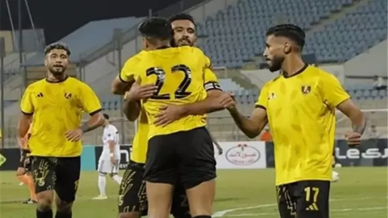 عمر السعيد يدرك هدف التعادل لكهرباء الإسماعيلية في مرمي الزمالك