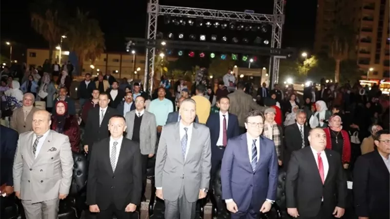 وزير الثقافة ومحافظ أسوان يفتتحان المهرجان الدولى الثالث عشر