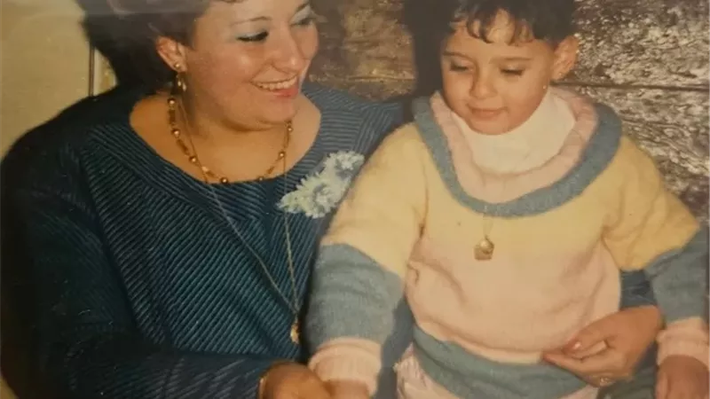 بعد رحيلها.. نورهان شعيب تستعيد ذكرياتها مع والدتها