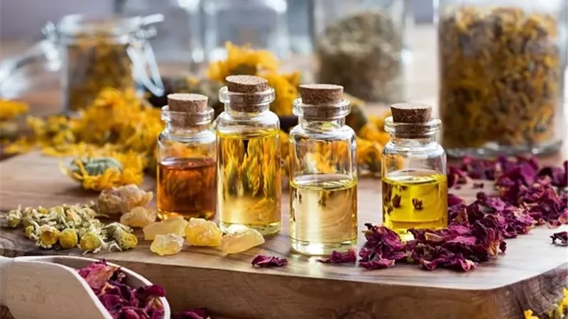ذاكرة أقوى وتركيز أعلى.. اكتشف فوائد الزيوت العطرية على الدماغ