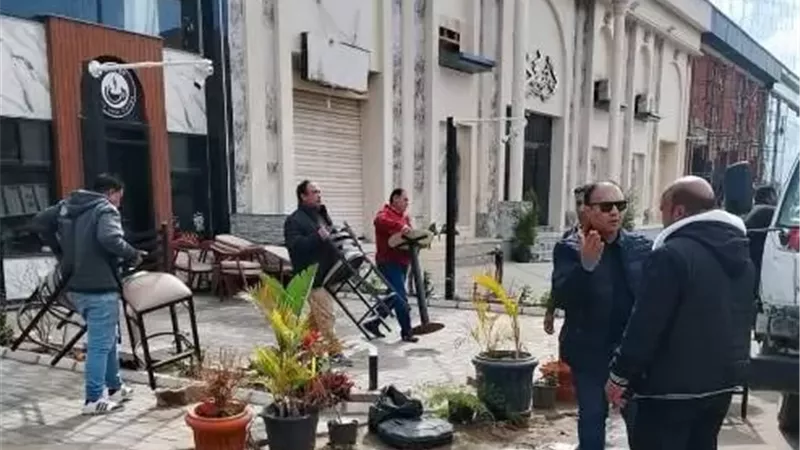 إزالة الإشغالات والاعلانات المخالفة برأس البر