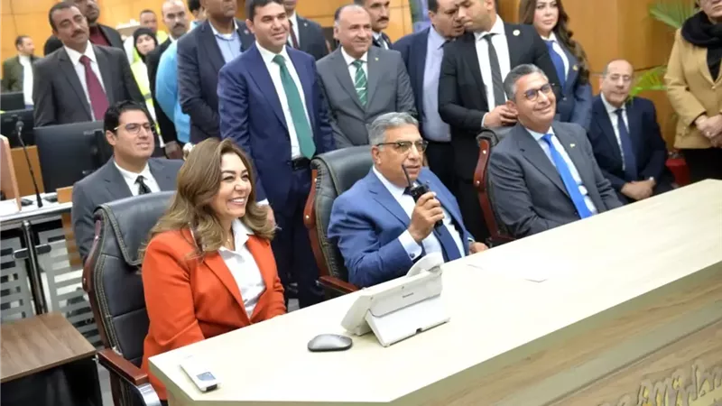عوض وفاروق يتفقدان المركز التكنولوجي بمحافظة الدقهلية