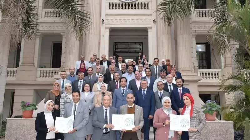 جامعة بنها تحصل على ثلاث شهادات آيزو في الجودة والسلامة والصحة المهنية والإدارة البيئية