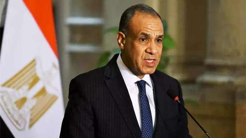 وزير الخارجية يبحث مع مدير وكالة الطاقة الذرية تطورات 